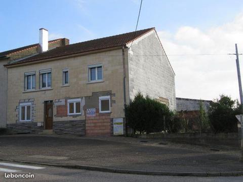 Maison avec beau potentiel