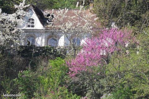 Maison perchée sur les collines de cahors