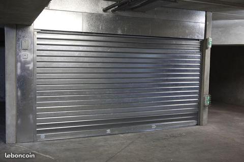 Garage, parking, box, garde meuble st-gilles