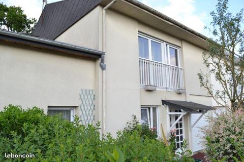 MAISON 142 m² EVENTARD-ECOUFLANT