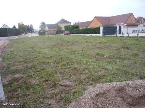 Terrain 673 m² Lux (71100)