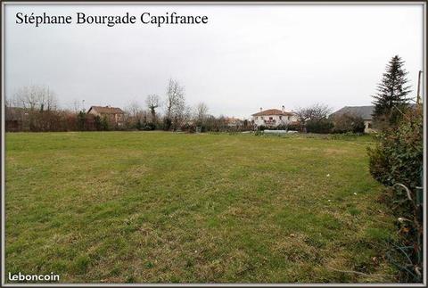 Terrain 1 104 m² Soues