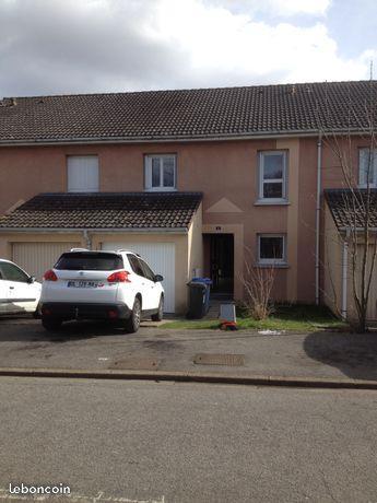 Maison en bande 5 pièces avec jardin et garage