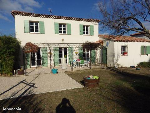 Bastide provençale a proximité d'Aix en Provence