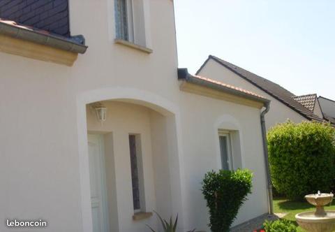 MAISON 7 PIECES DE 193m3 SECTEUR RESIDENTIEL