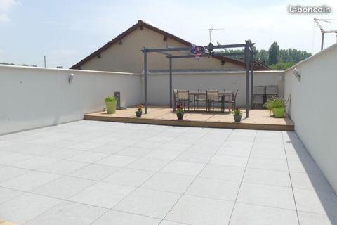 Maison de 185 m² avec garage de 160 m²