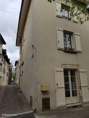 Maison de bourg lumineuse type 4 avec garage