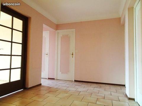 Appartement 3 pièces 75 m² à rénover