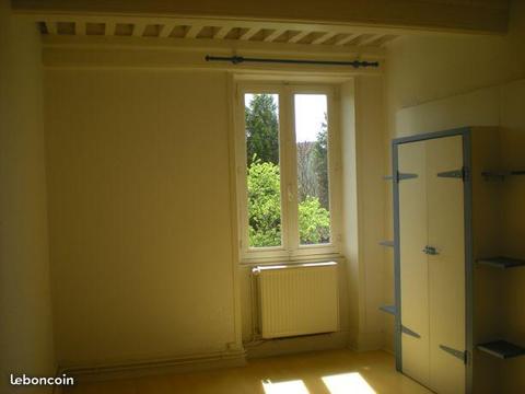 Location appartement vide T2 à Paray le Monial 71