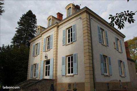 Maison 11 pièces 388 m²