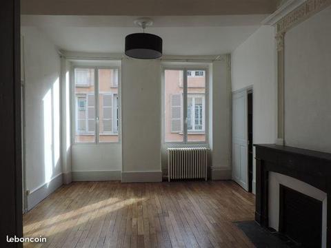 F6 duplex plein centre macon t6