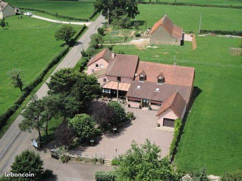 Gîte 11 pièces 340 m²