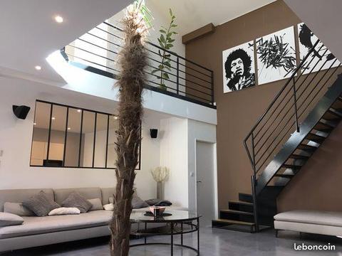 Maison de ville loft 210m2 République