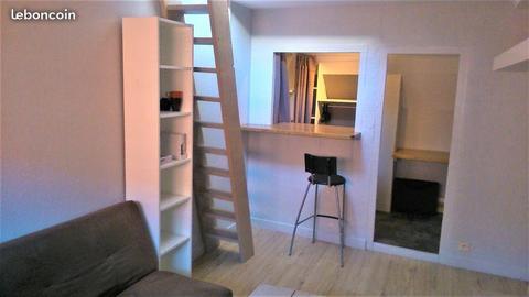 Appartement avec une mezzanine en couchage