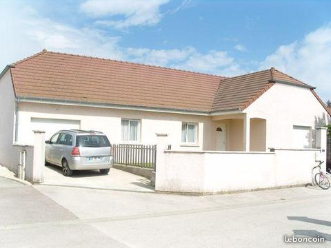 Maison 4 chambres, jardin et grand garage